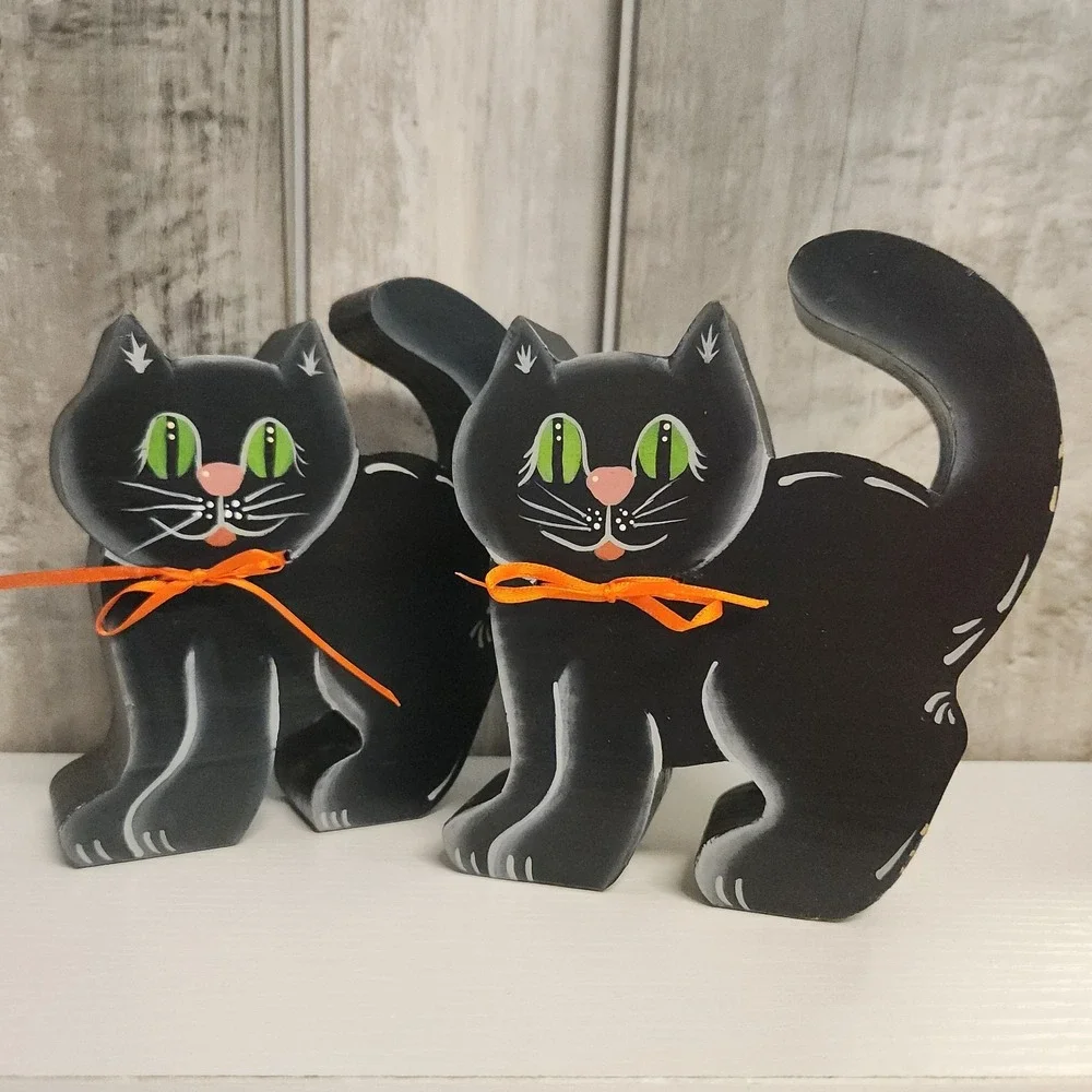 Vintage Hand Painted Halloween 2 Black Cats Kittens Wood Shelf Sitter Decoration